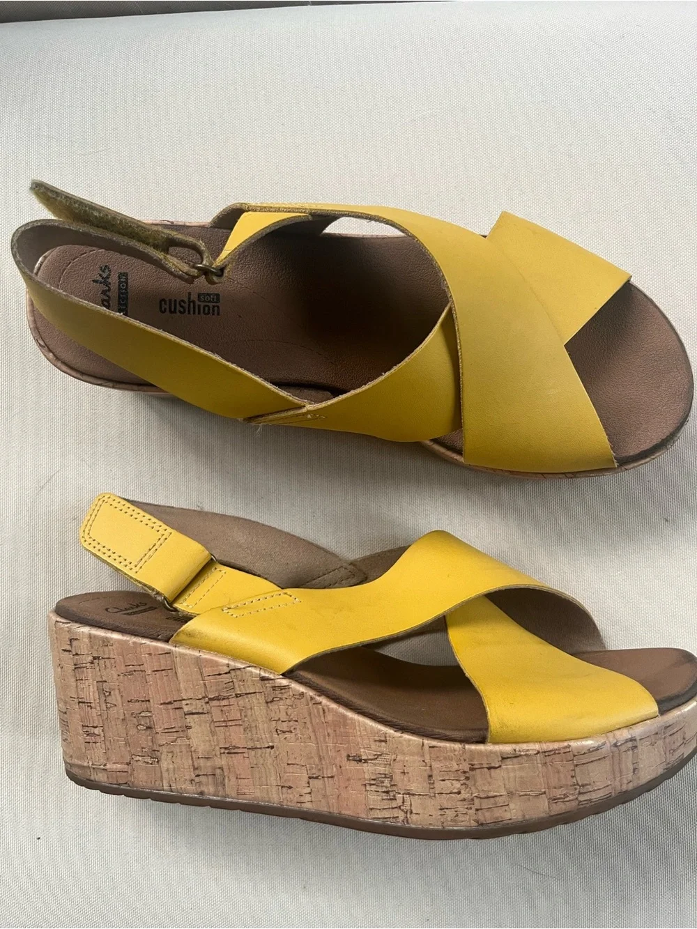 🌼 Women’s Clark’s Stasha Hale Yellow Cork Wedge 8.5 Wide